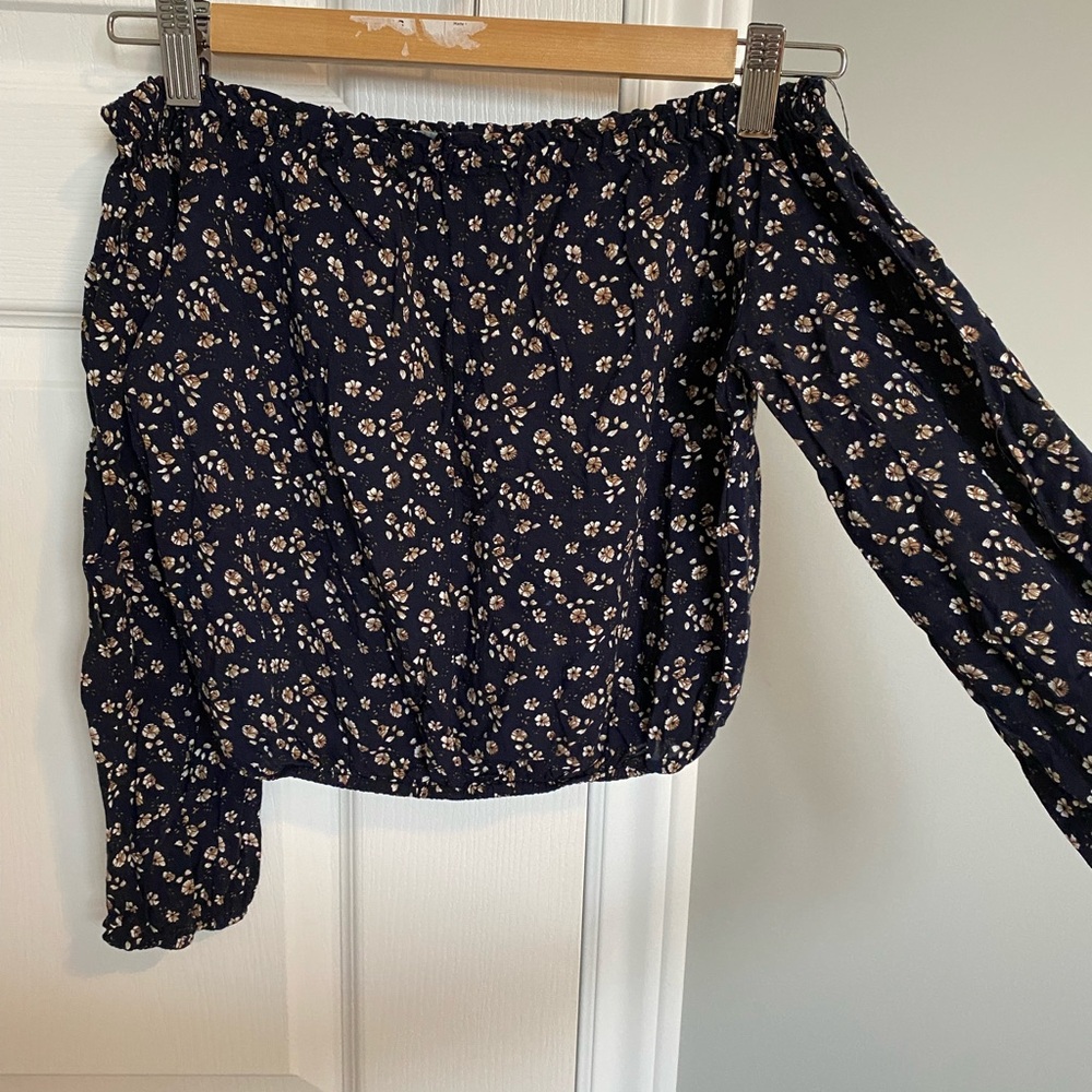 Brandy Melville over the shoulder long sleeve